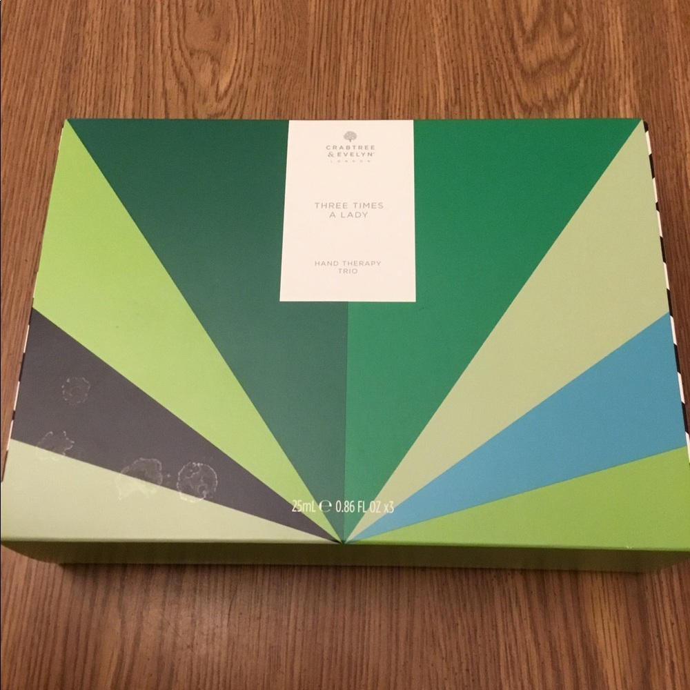 CRABTREE & EVELYN “Three Times A Lady” HAND THERAPY TRIO